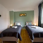 Immostay Mit Garten & Free Parking