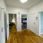 Immostay Mit Garten & Free Parking *