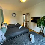 Immostay Mit Garten & Free Parking *