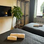 Immostay Mit Garten & Free Parking Апартаменти *