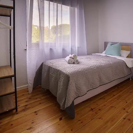 Apartamento Immostay Mit Garten & Free Parking Brema