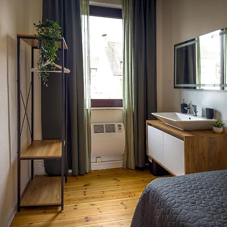 Immostay Mit Garten & Free Parking *