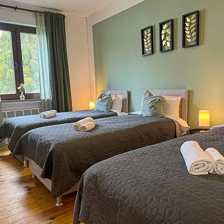 Apartment Immostay Mit Garten & Free Parking *