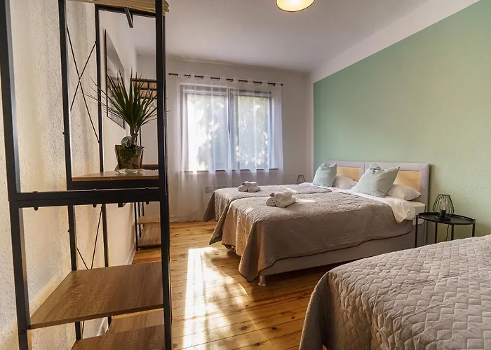 公寓 Immostay Mit Garten & Free Parking