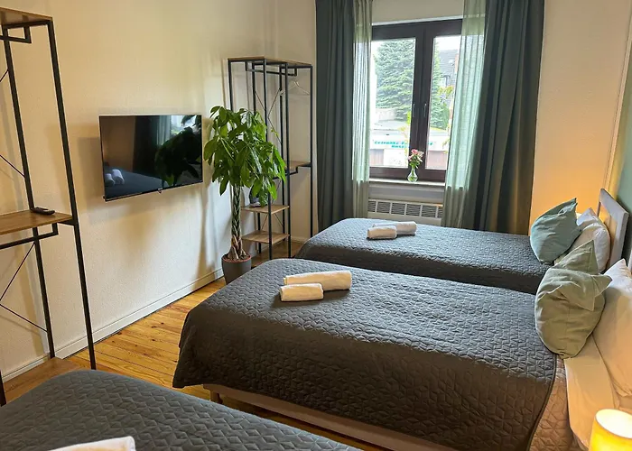 アパート Immostay Mit Garten & Free Parking