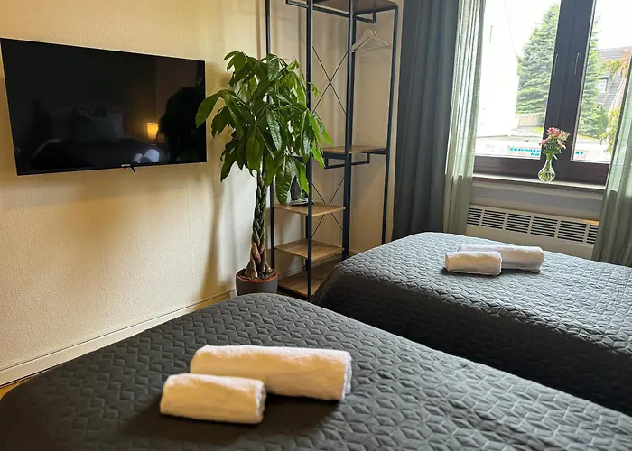 Immostay Mit Garten & Free Parking 公寓 *